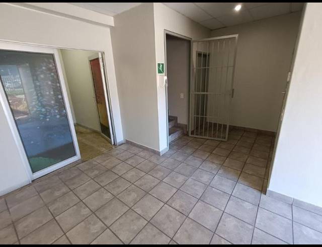 INDUSTRIAL PROPERTY TO RENT IN STORMILL